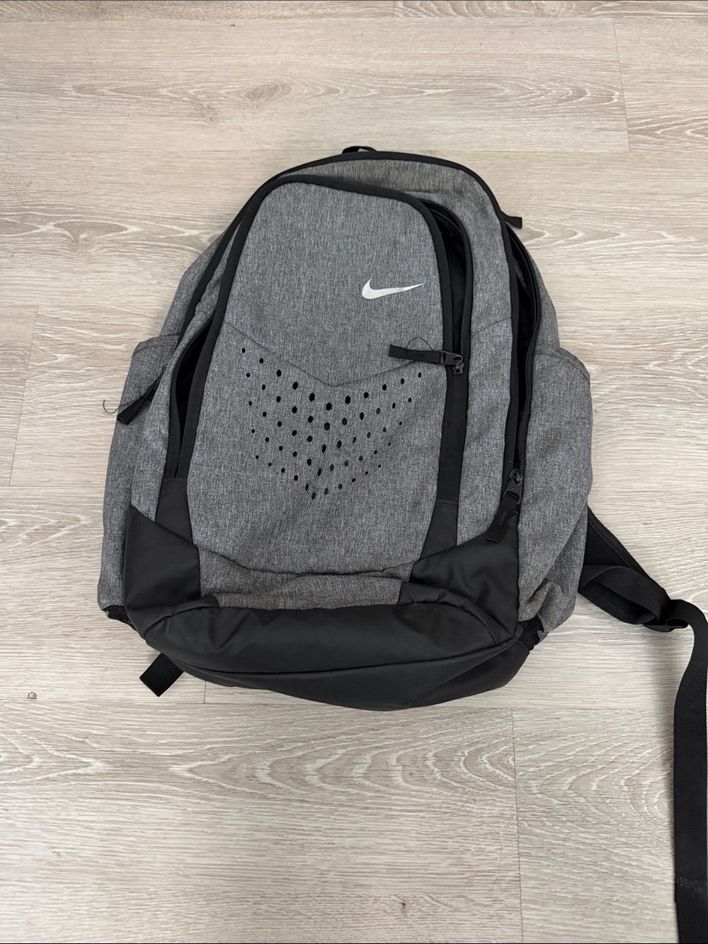 Nike Gray and Black Men's Backpack - Durable Everyday Pack